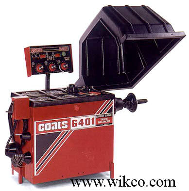 Coats 1100 tire balancer